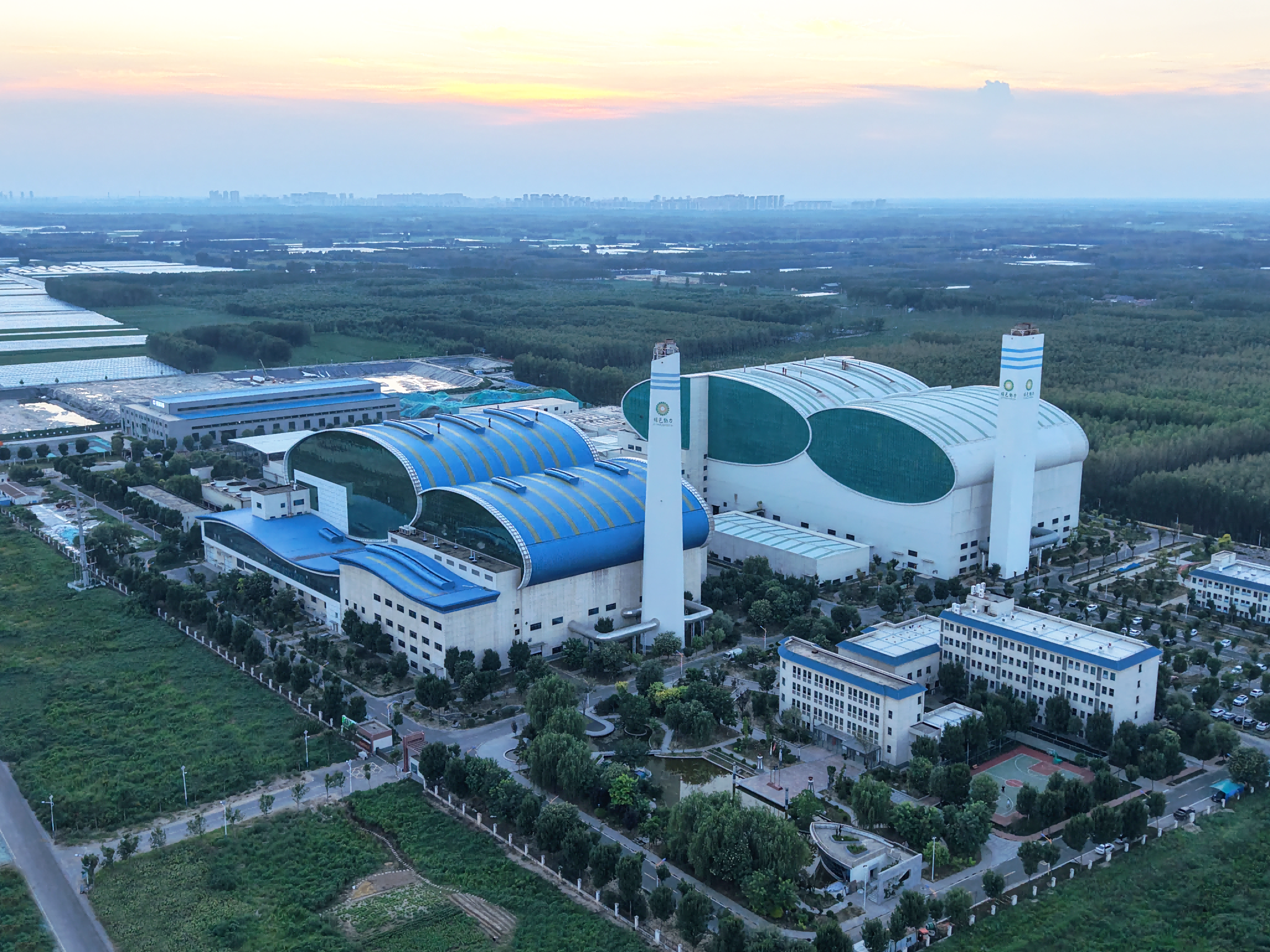 綠色動力成功研發(fā)垃圾池柵格智能疏通機器人系統(tǒng) 告別高危人工作業(yè)時代